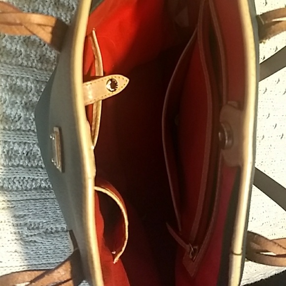 Handbag - Picture 2 of 3